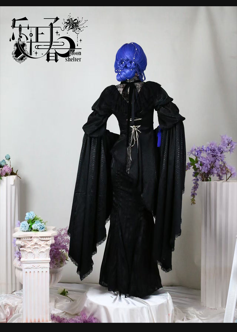 Serpent’s Shadow Gothic Lolita